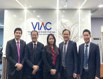 Trung tâm Trọng tài Quốc tế Việt Nam (VIAC) và Trung tâm Hòa giải Việt Nam (VMC) tiếp đại diện Trung tâm Hòa giải quốc tế Singapore (SIMC)