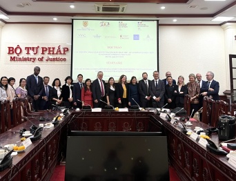 Vietnam Mediation Centre (VMC) participates and shares on commercial mediation at Vietnam – France Seminar on Alternative Dispute Resolutions (ADR)