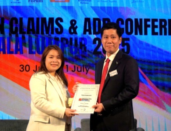 Đại diện Trung tâm Hòa giải Việt Nam (VMC) trình bày tại Tuần lễ ADR 2025 tại Kuala Lumpur, Malaysia 